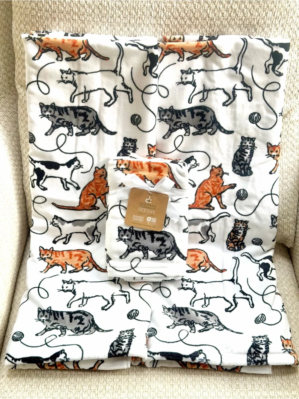 Deborah Connolly 4pc Cat Print Bath & Hand Towel Set White Orange Decor Gift NWT